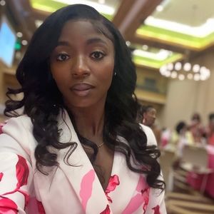 Meet your Posher, Chrisshauna